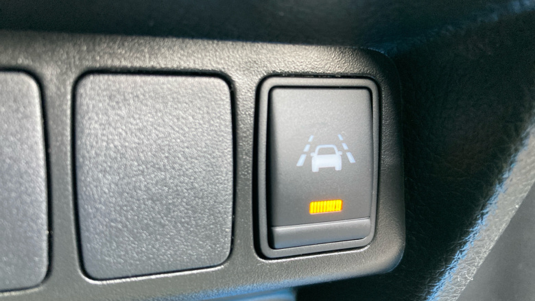 Nissan Qashqai 1.3 DiG-T 160 Tekna+ 5dr Petrol Hatchback